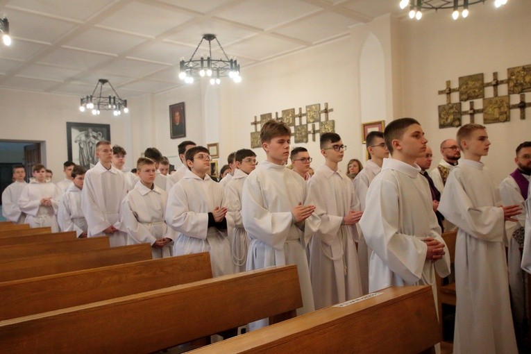 Msza św. i ustanowienie lektorów