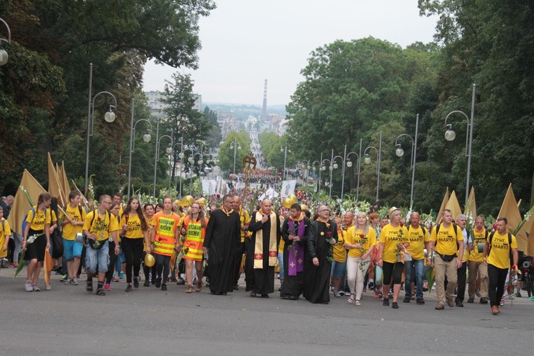 Pielgrzymka. Jasna Góra (część 1)