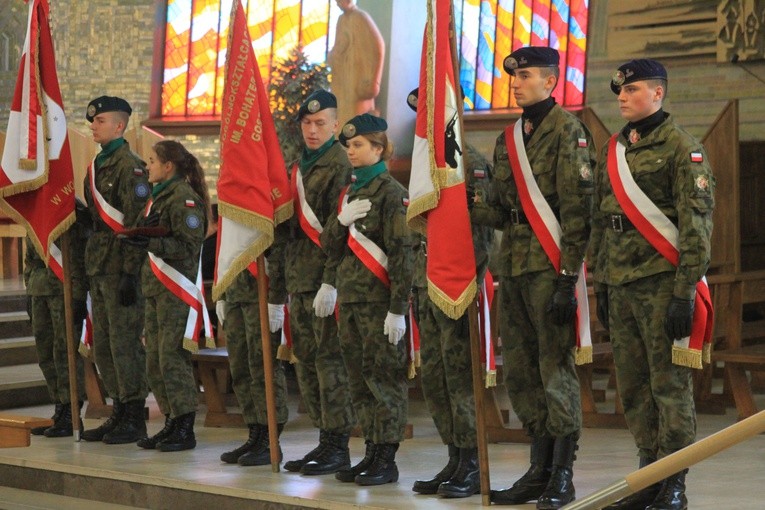 Ślubowanie klas pierwszych PUL