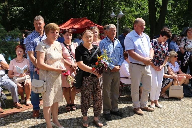 Koronacja w Smardzewie. Część I