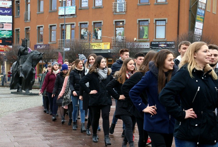Polonez na placu Jagiellończyka