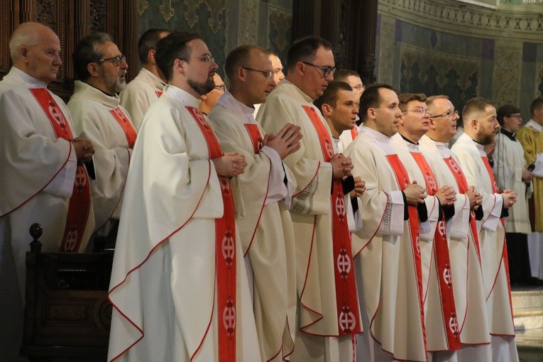 Płock. Święcenia kapłańskie - cz. 1
