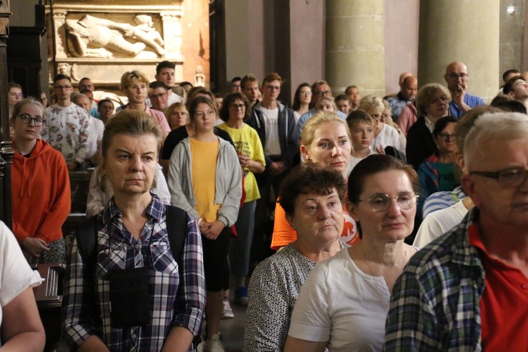Pielgrzymka. Msza św. w katedrze