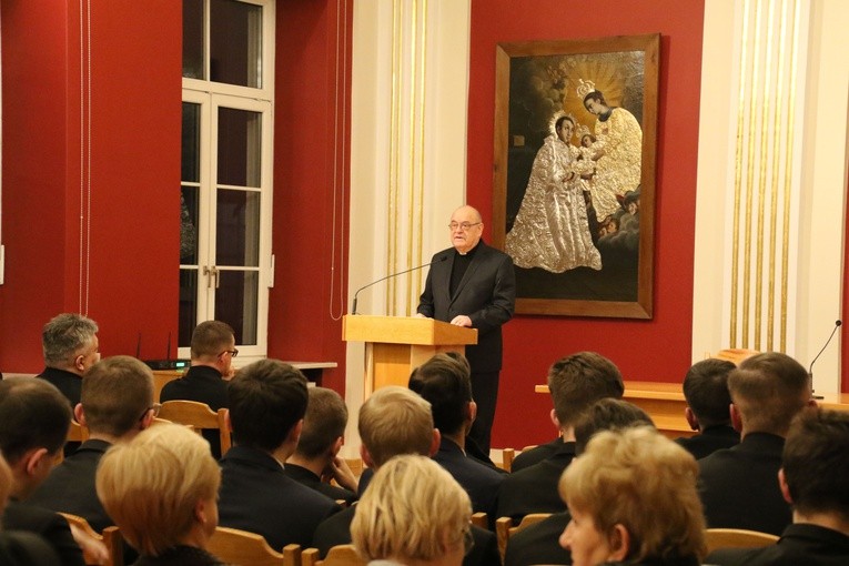 Ks. prof. Janusz Mariański w płockim WSD