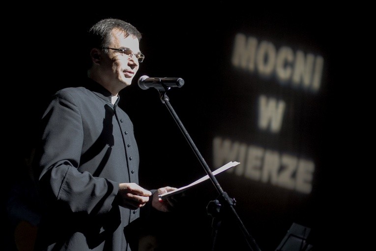Koncert Papieski w Uranii