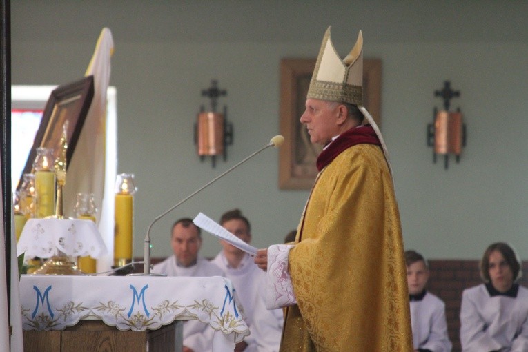 Abp Mieczysław Mokrzycki w Mławie. Cz. I