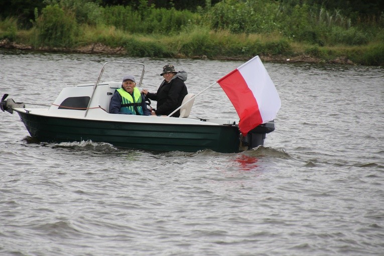 Płock. Pielgrzymka wodniaków