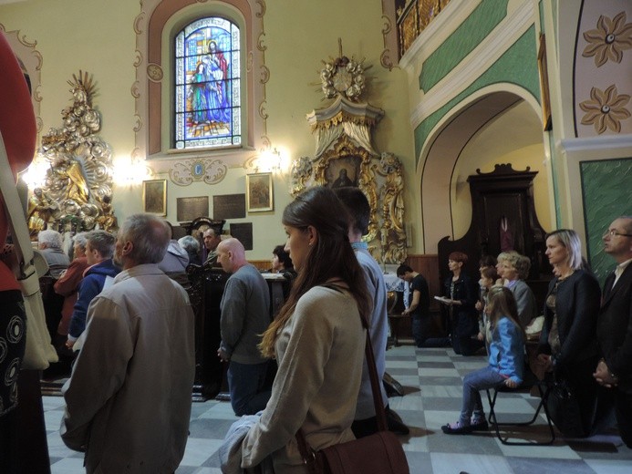 Figura św. Michała Archanioła w Oborach