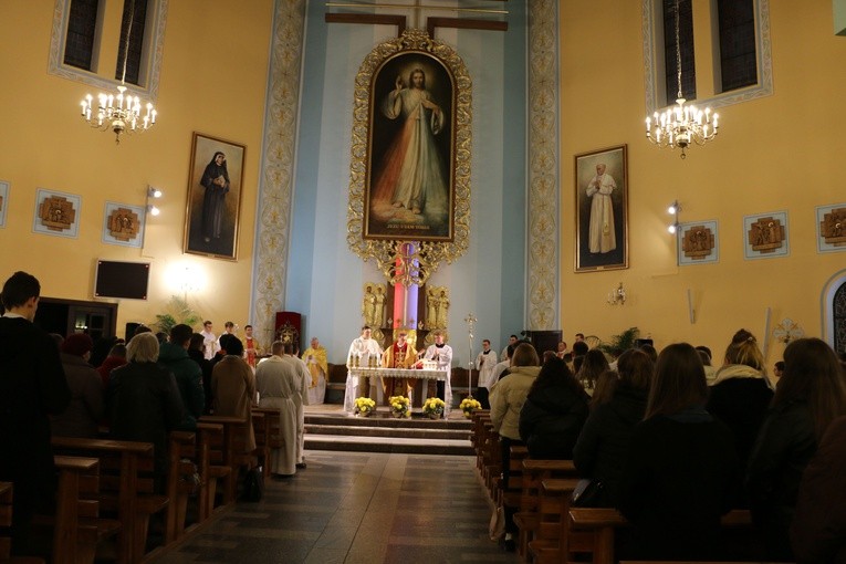 Płock. Światowy Dzień Młodzieży w diecezji