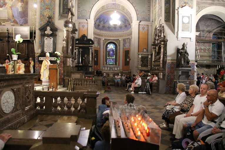 Pielgrzymka. Msza św. w katedrze