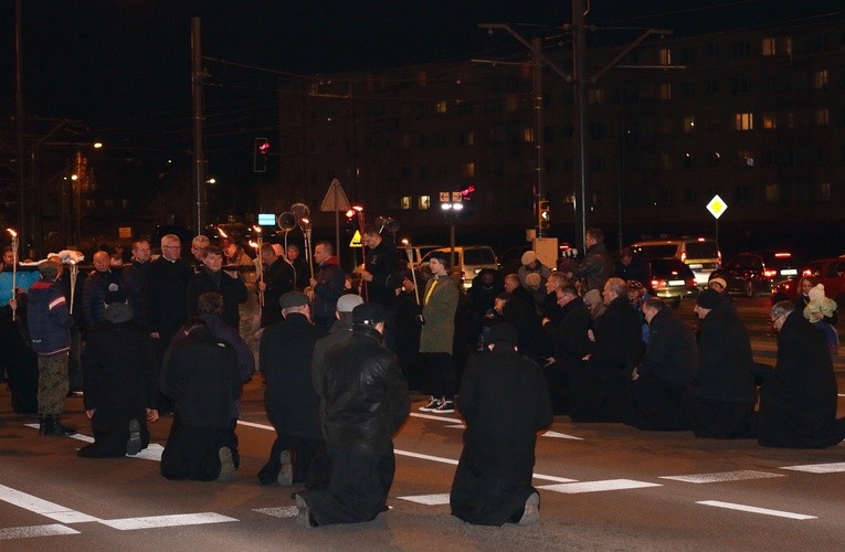 Z miłości do ludzi