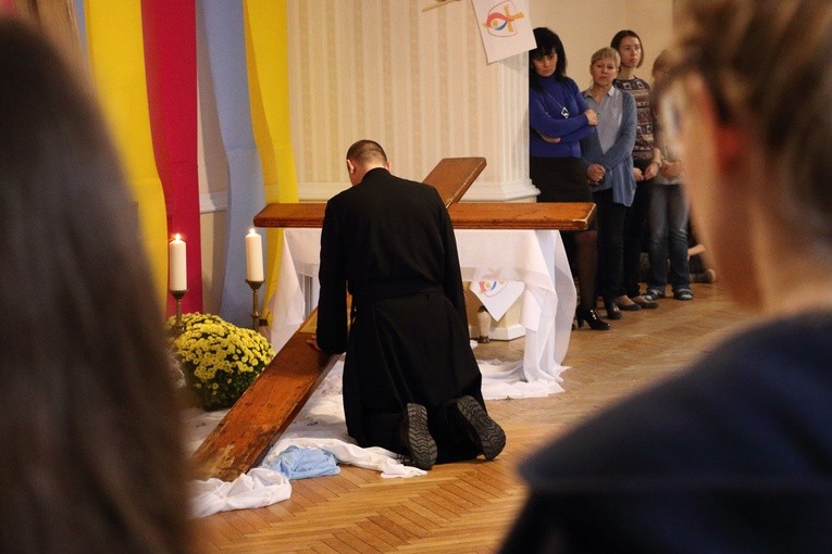 Symbole ŚDM - Zespół Szkół Pijarskich w Elblągu