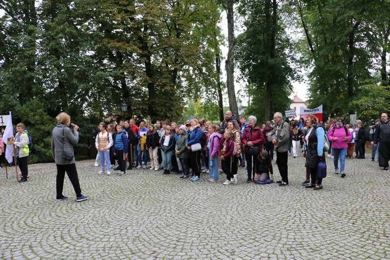 Pielgrzymka dzieci z Przasnysza do Rostkowa - cz. 2