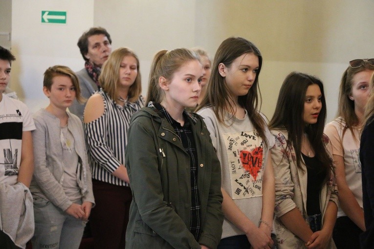 Karniewo. Nawiedzenie w parafi pw. Wszystkich Świętych