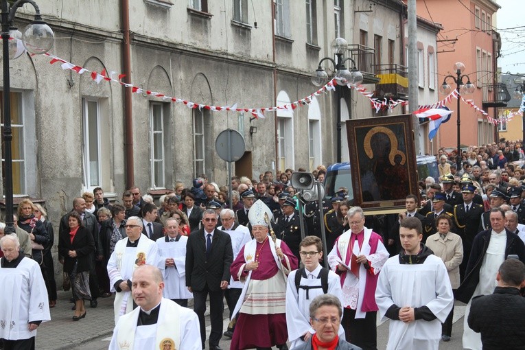 Rypin. Nawiedzenie w parafii Trójcy Świętej