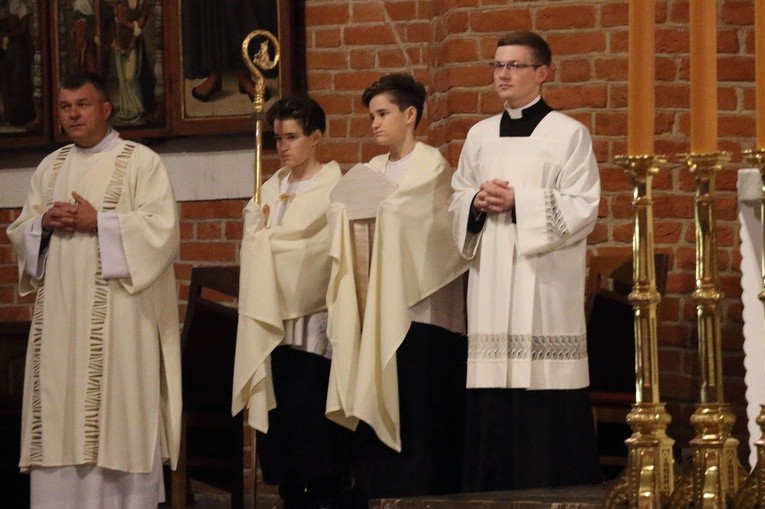 Msza Krzyżma w katedrze elbląskiej cz. 2