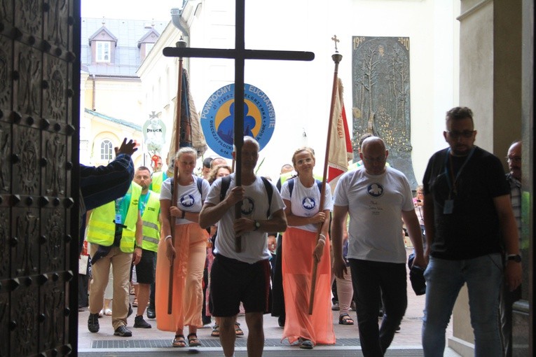 Pielgrzymka. W kaplicy Matki Bożej