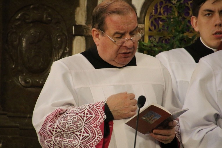 Płock. Nieszpory o św. Zygmuncie