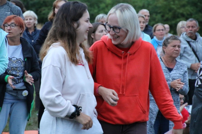 Pielgrzymka. Apel w Wierzchowisku - cz. 2