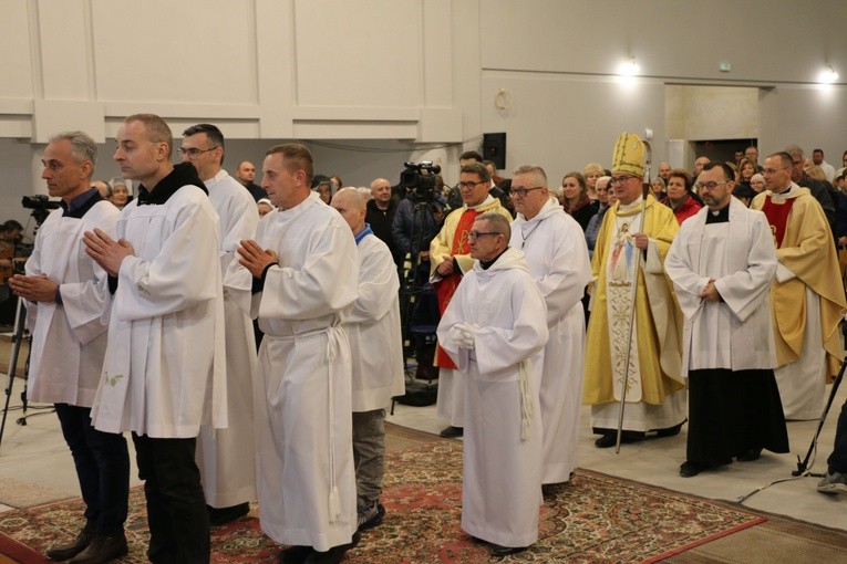 Płock. Święto Miłosierdzia w sanktuarium - cz. 1