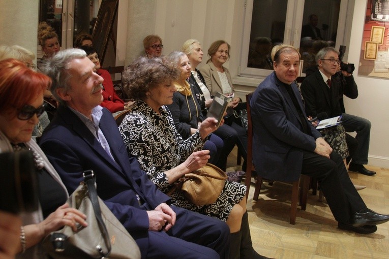 Płock. Wystawa w książnicy