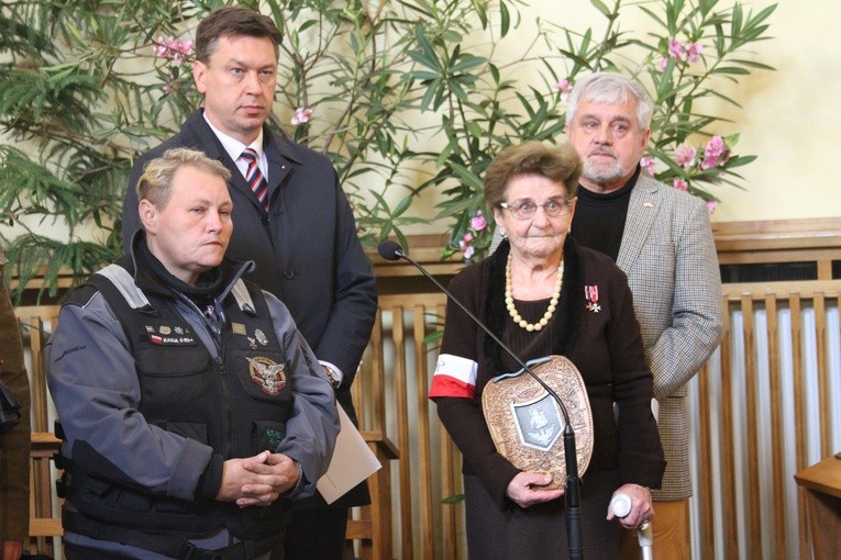 Poświęcenie tablicy wołyńskiej w Płocku