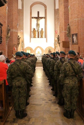 Elbląg - obchody Dnia Wojska Polskiego
