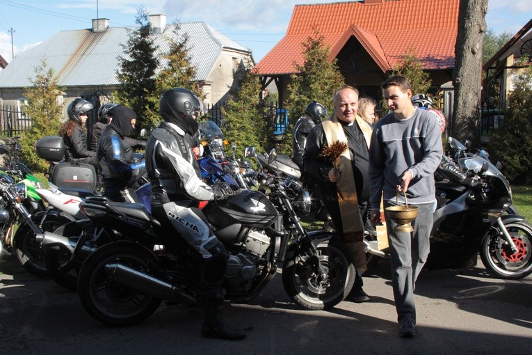 Zakończenie sezonu motocyklowego w Niechłoninie