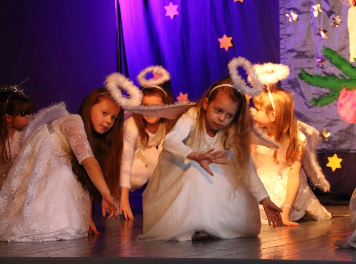 Przegląd jasełek w elbląskim MDK-u