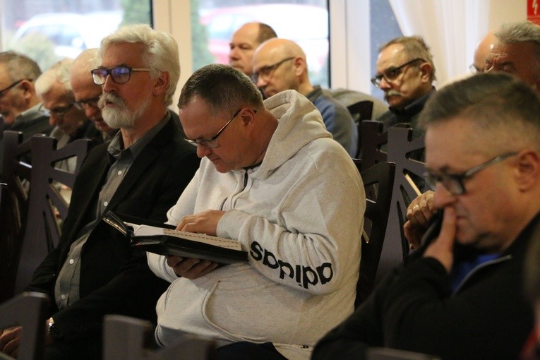Rekolekcje dla nadzwyczajnych szafarzy Komunii św. Część I