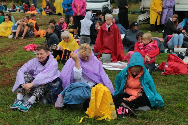 Piąty dzień pielgrzymki - Msza św. 