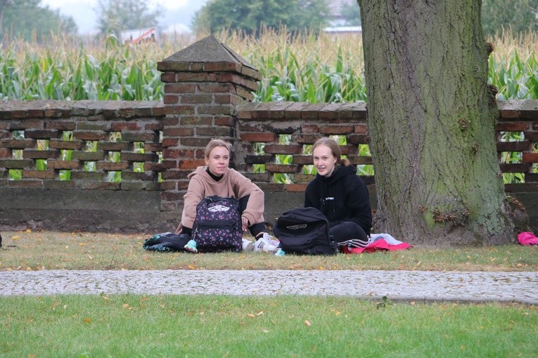 II Młodzieżowa Płońska Piesza Pielgrzymka do Czerwińska n. Wisłą