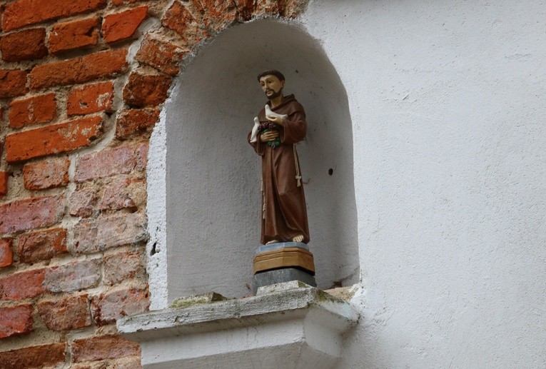 Klasztor na kadyńskim wzgórzu