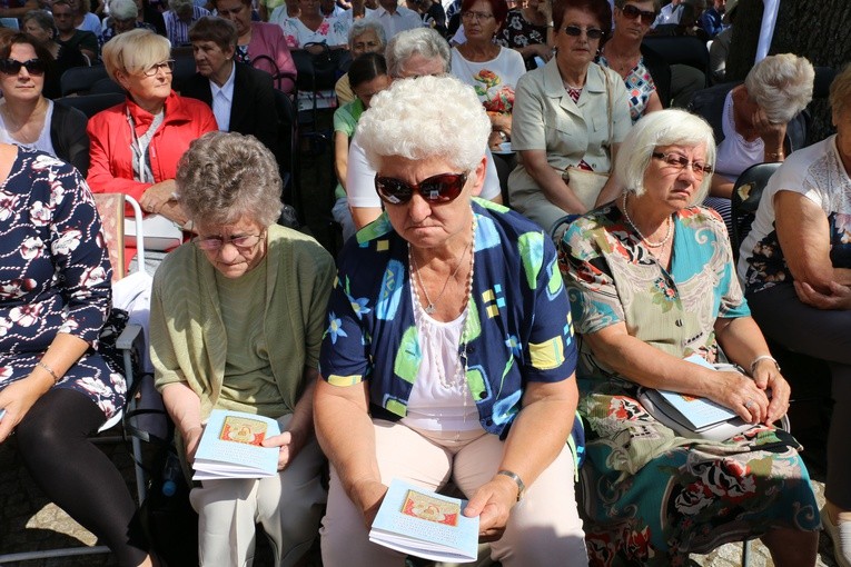 Koronacja w Smardzewie. Część I