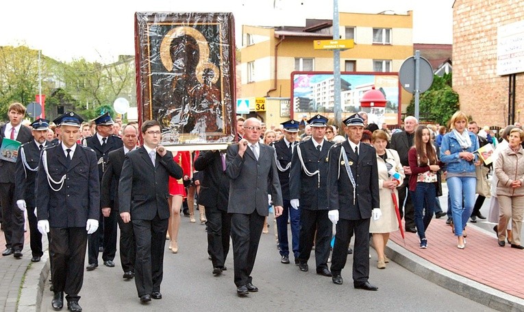 Płońsk. Nawiedzenie w parafii św. Michała Archanioła