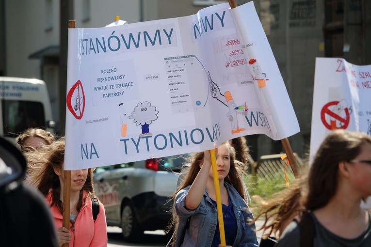 Młodość wolna od papierosa