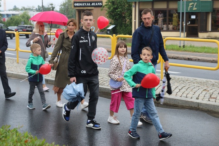 Iława. Korowód w obronie rodziny