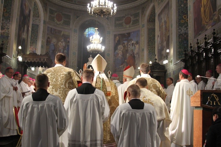 Episkopat w Płocku. Msza w katedrze