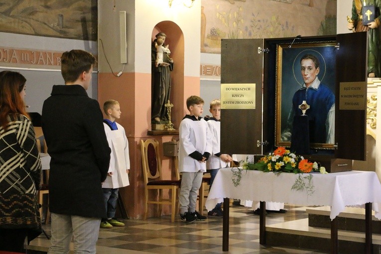 Pomiechowo. Nawiedzenie relikwii w parafii św. Anny