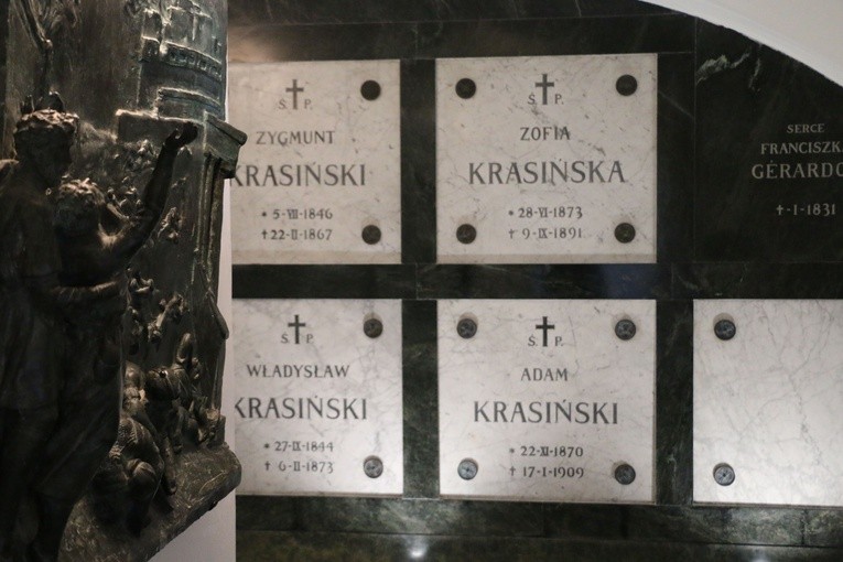 Odnowione krypty Krasińskich w Opinogórze