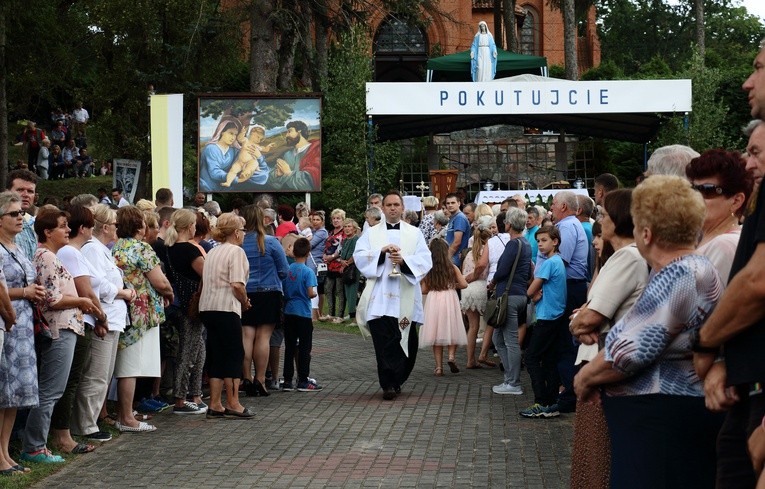 Odpust w sanktuarium Świętej Rodziny 