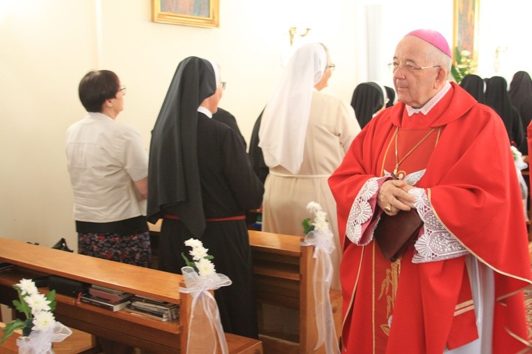 Płock. Jubileusze zakonne u sióstr pasjonistek