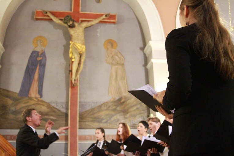 Byli alumni-żołnierze w Pomiechowie