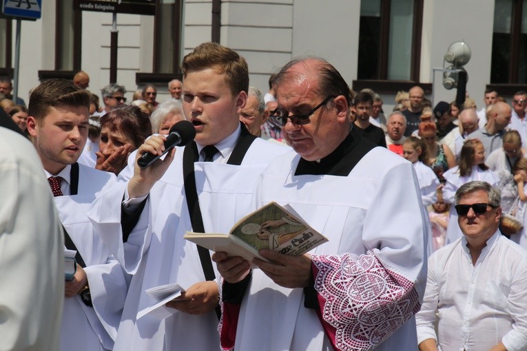 Płock. Procesja Bożego Ciała