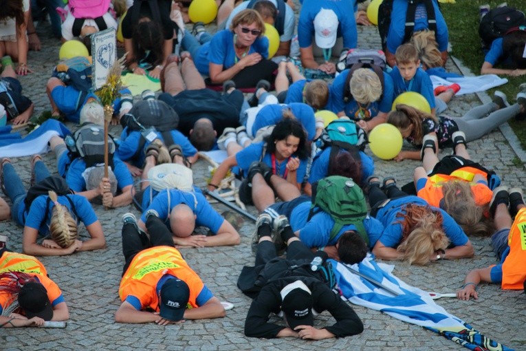 Pieszo i rowerem na Jasną Górę