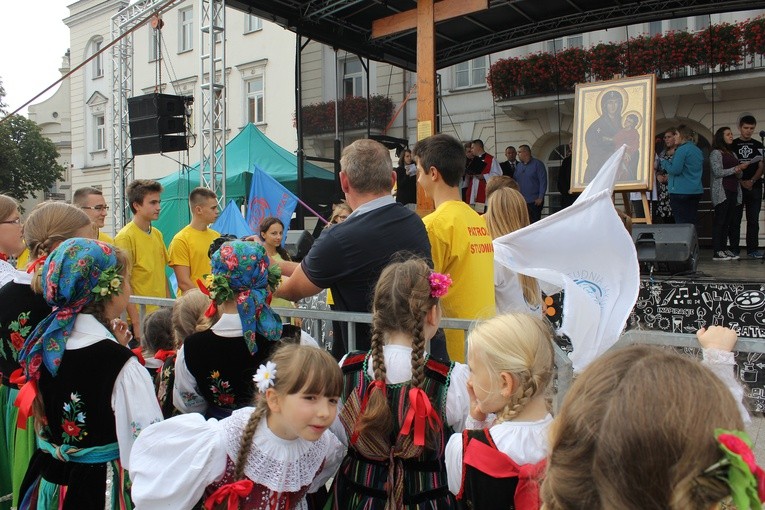 Znaki ŚDM w Płocku - Stary Rynek