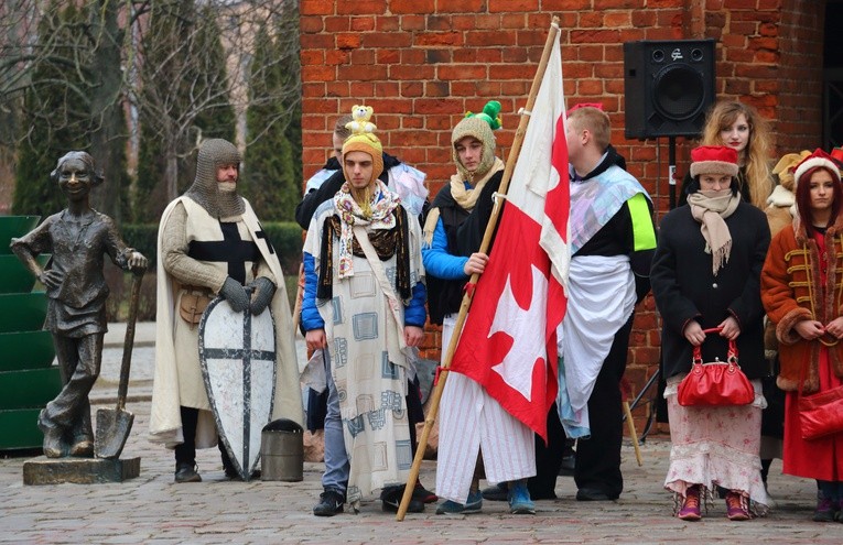 19. "Piekarczyk" na ulicach Starego Miasta