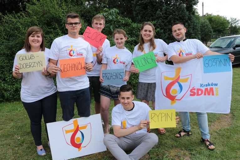Młodzież zaprasza rówieśników do uczestnictwa w ŚDM na północnym Mazowszu i ziemi dobrzyńskiej