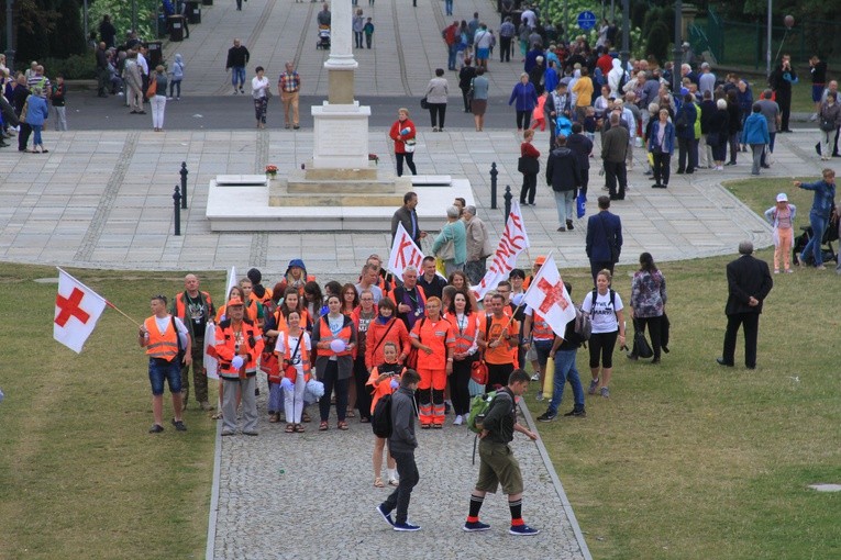 Pielgrzymka. Jasna Góra (część 1)