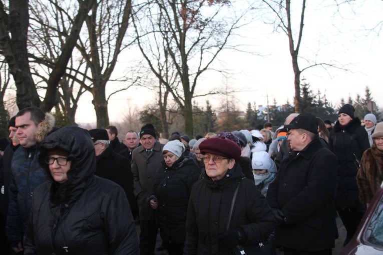 Pogrzeb ks. Adama Łacha - część I